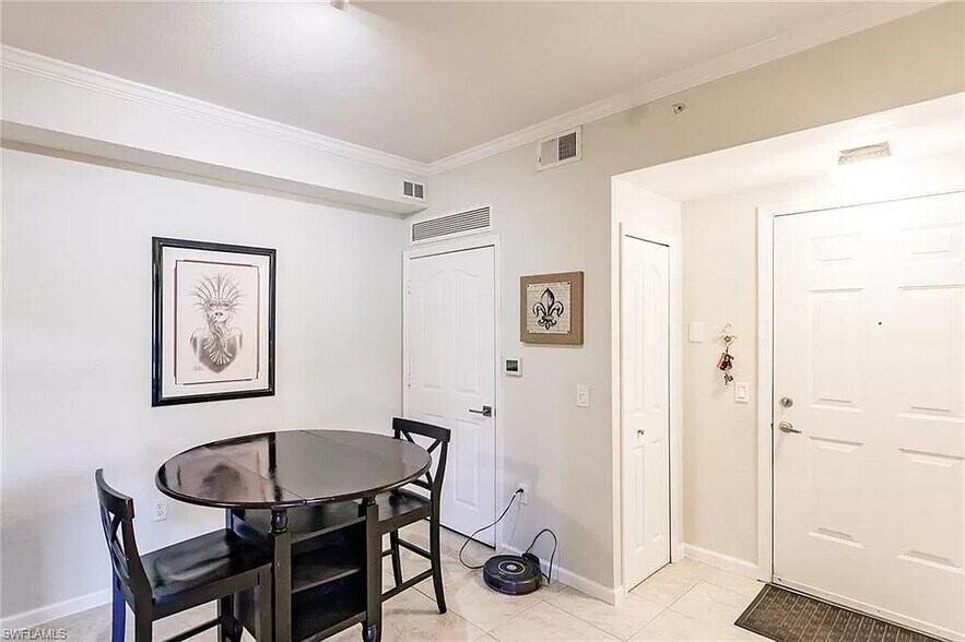Building Photo - 13010 Positano Cir