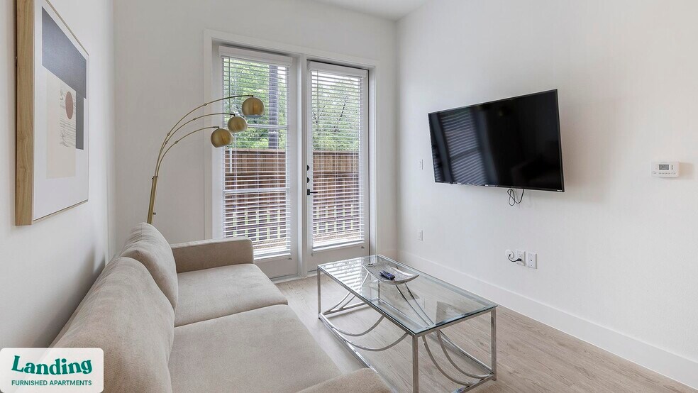 Building Photo - 650 E Sycamore St