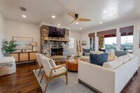 Building Photo - 1653 Scenic Dr