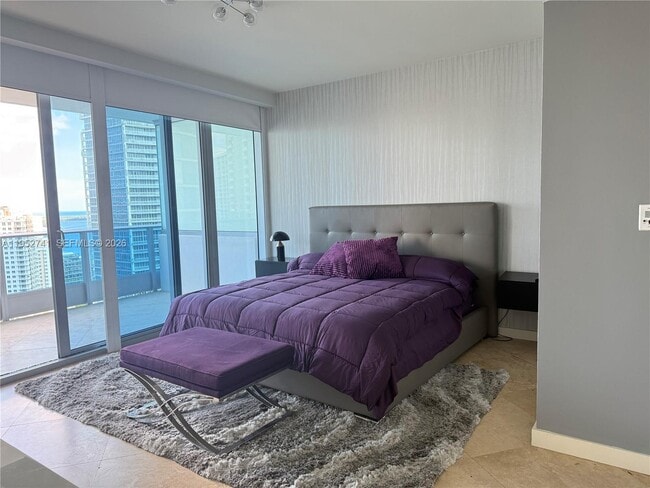 Building Photo - 200 Biscayne Blvd Way