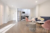 Building Photo - NEW 2 BR in Prospect Lefferts Gardens!