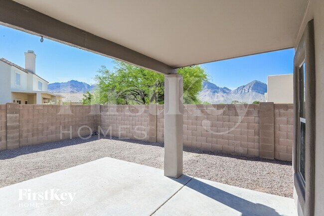 Building Photo - 11832 N Labyrinth Dr