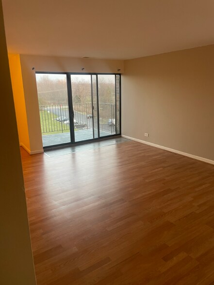 Building Photo - 425 Walnut Creek Rd