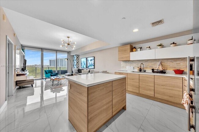 Building Photo - 16385 Biscayne Blvd