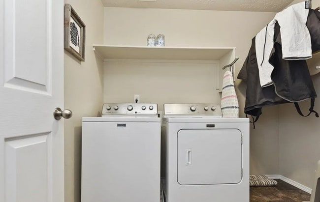 Building Photo - 12370 W Hollowtree Ct