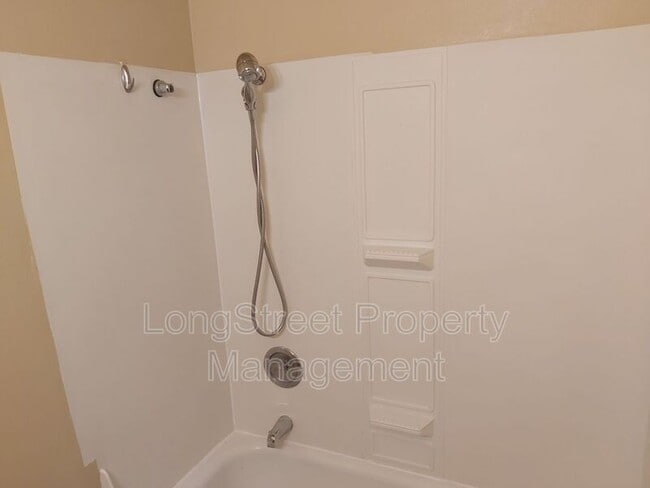 Building Photo - 624 NW 19th