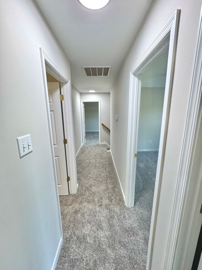 Building Photo - Move-in Ready! Beautifully Updated 4 Bedroom, 2.5 bath Home, located on a Quiet Cul-de-Sac in N. ...