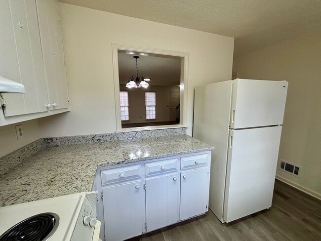 Building Photo - 5296 Weyden Trail