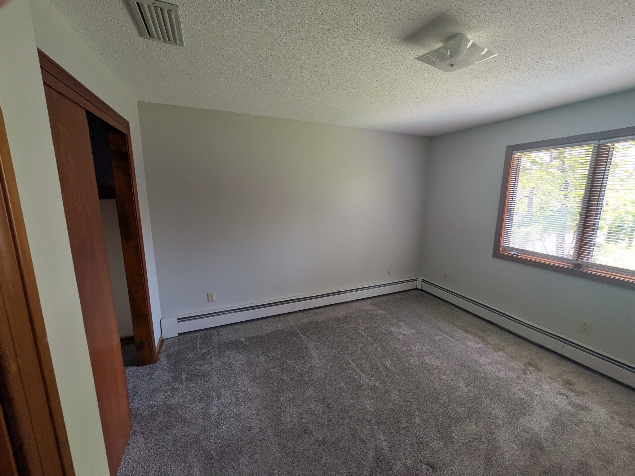 Building Photo - 141 Pierremount Ave
