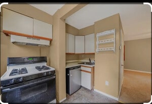 Building Photo - 737 Seaman Ave