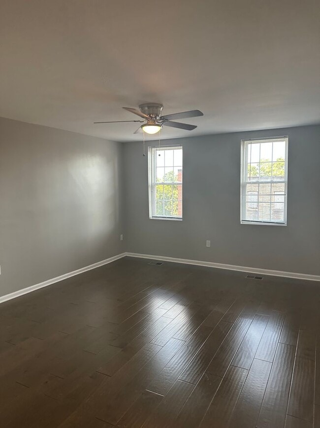 Building Photo - Beautiful, Spacious, Single Family Home fo...