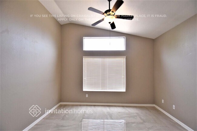 Building Photo - 836 E Morelos St