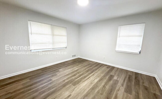 Building Photo - 1823 Old Springville Rd