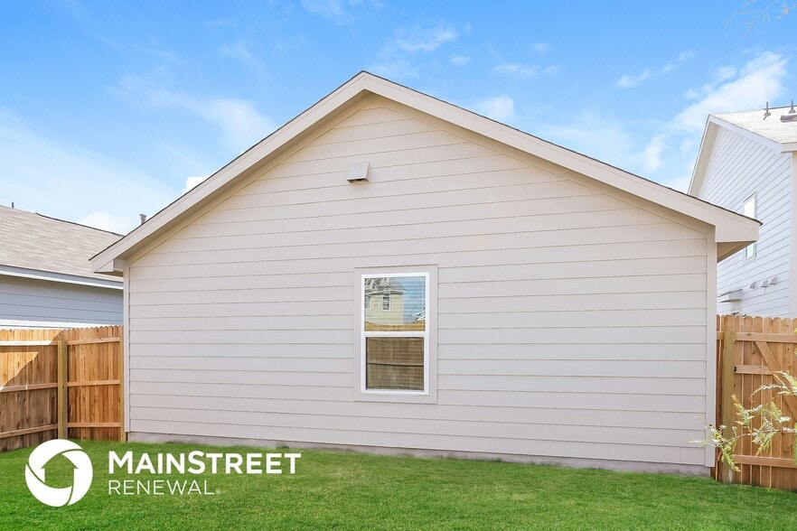 Building Photo - 13815 Goat Cv