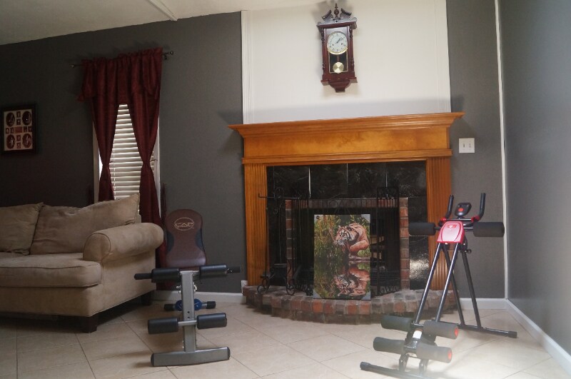 Building Photo - 2169 Estate Cir