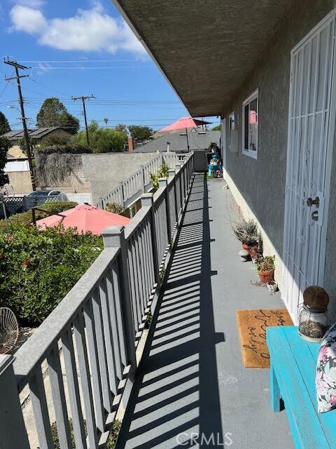 Building Photo - 2869 Mendoza Dr