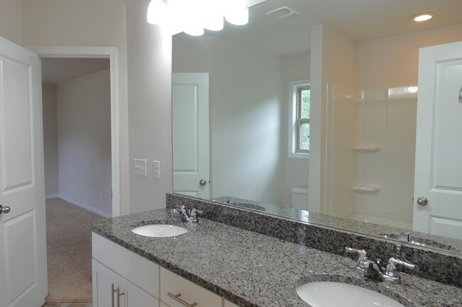 Building Photo - 24 Noble Wing Ln