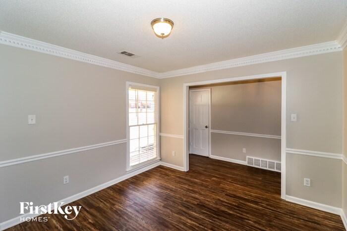 Building Photo - 3877 Altruria Rd