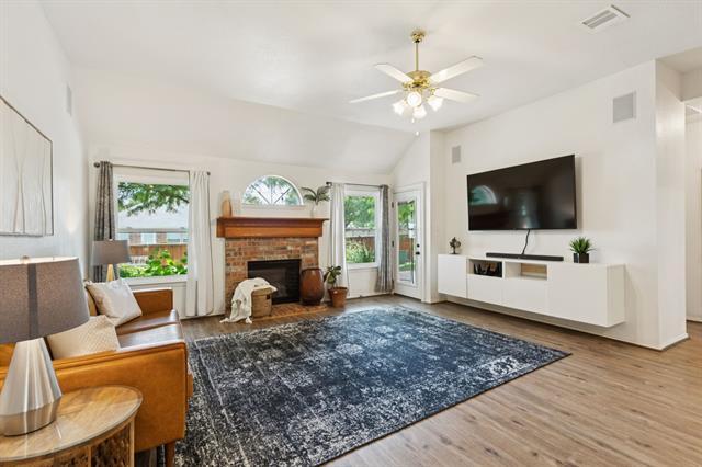 Building Photo - 3505 Summer Dr
