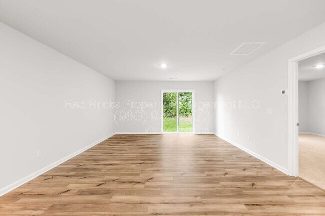 Building Photo - 10154 Chatham Run Ln