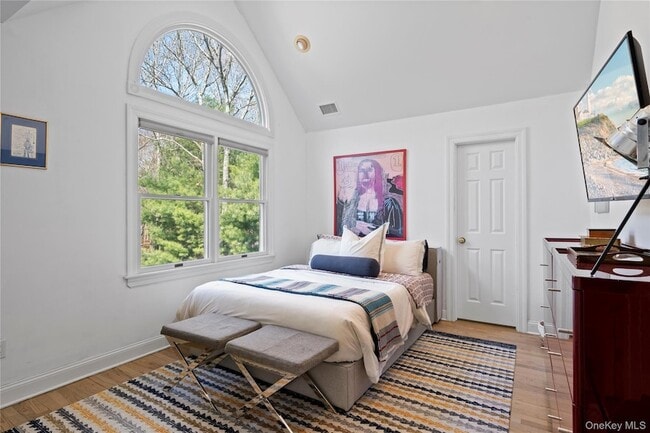 Building Photo - 38 Pheasant Run