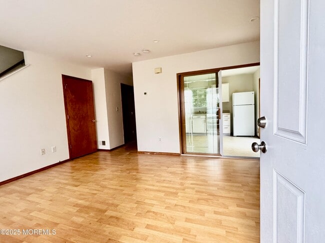 Building Photo - 244 Raritan St