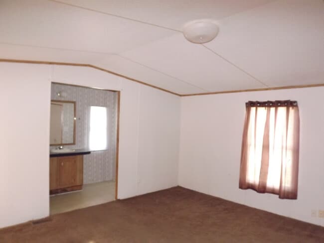 Building Photo - 4205 Wilson Rd