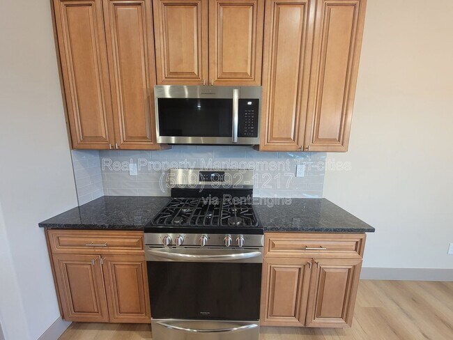 Building Photo - 10509 Silverbright Dr