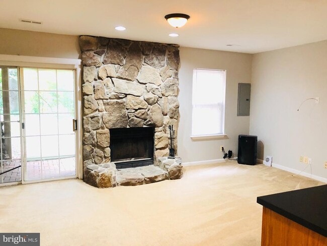 Building Photo - 802 Stafford Glen Ct