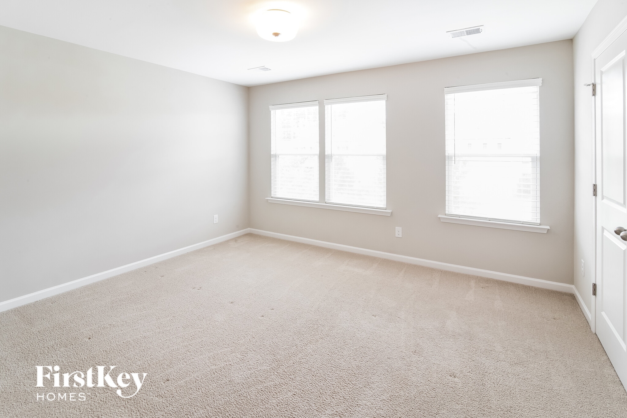 Building Photo - 331 Dunlin Dr