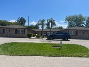 Building Photo - Lady Sara