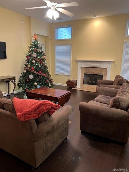 Building Photo - 9713 Silver Bell Ct