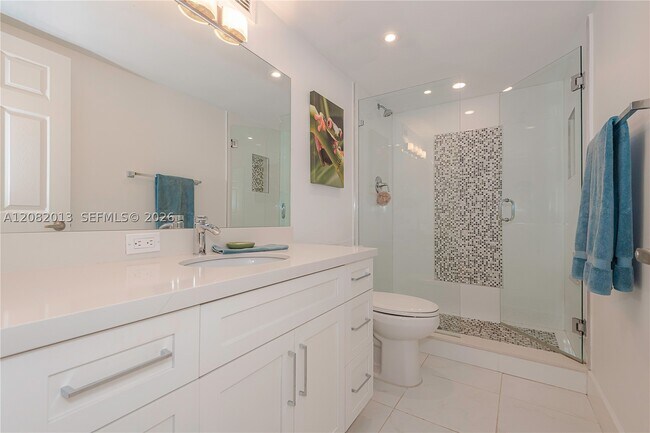 Building Photo - 3800 S Ocean Dr