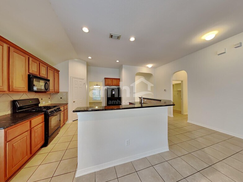 Building Photo - 6170 Galloway Ln