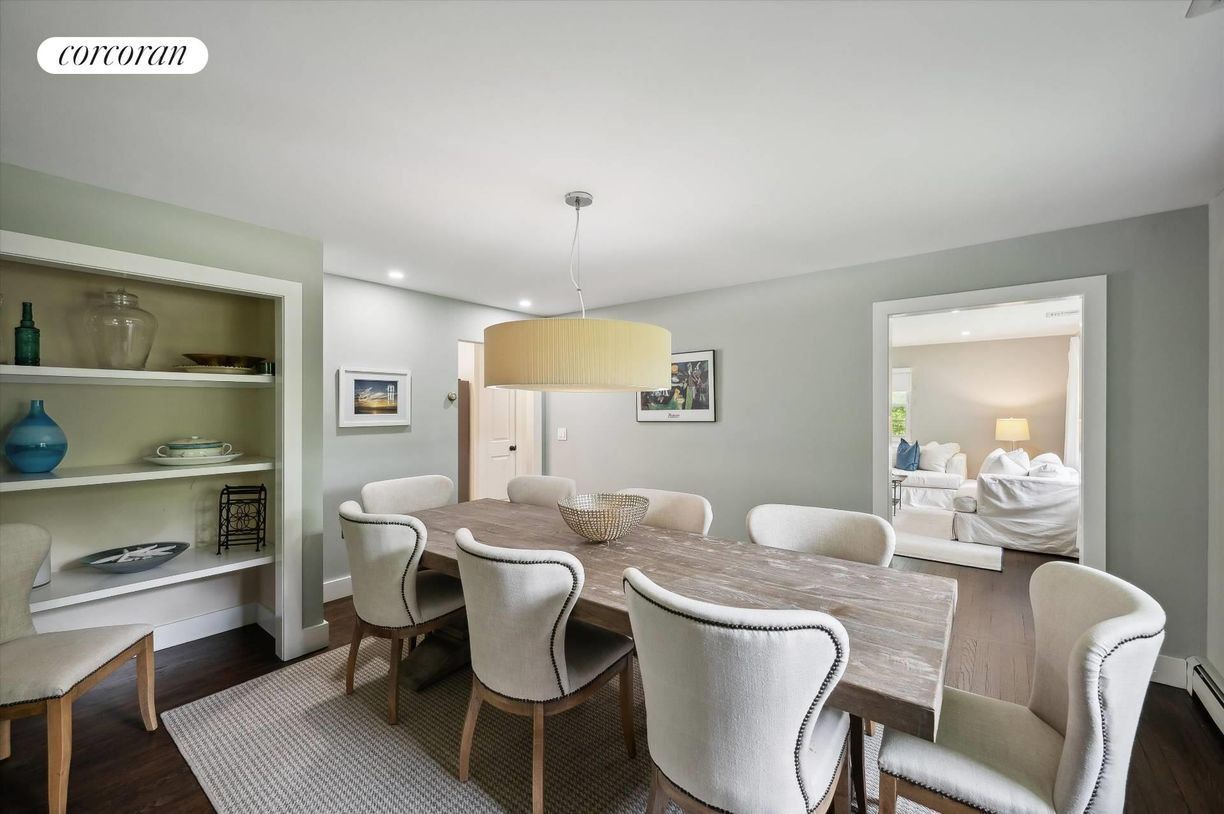 Building Photo - 28 Dover Ave