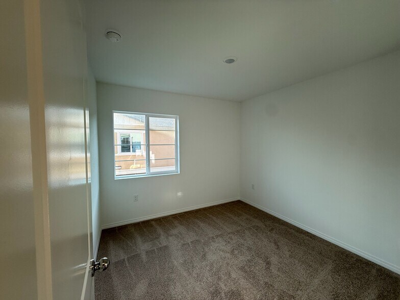 Bedroom 2 - 7512 Fig Grove Ln