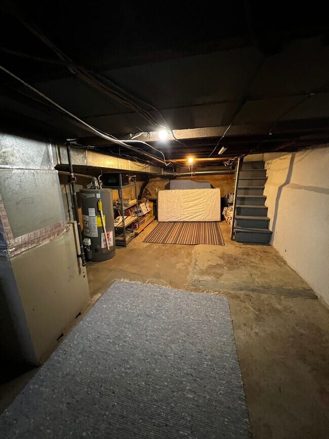 Building Photo - Modern 2 Bed. w/ additional office/small 3rd bedroom Passyunk Square Home w/ W/D, Central Air and...