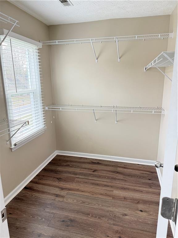 Building Photo - 2500 Foxglove Dr SW