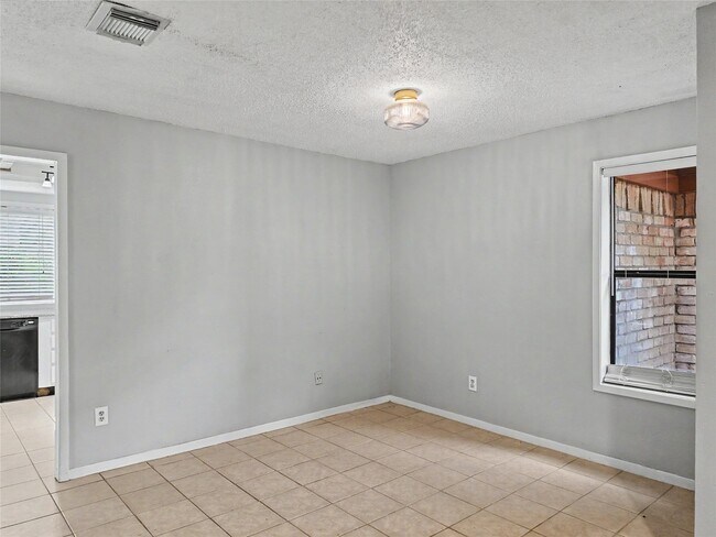 Building Photo - 7410 Songwind Ln