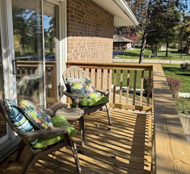 Building Photo - 23362 N Apple Hill Ln