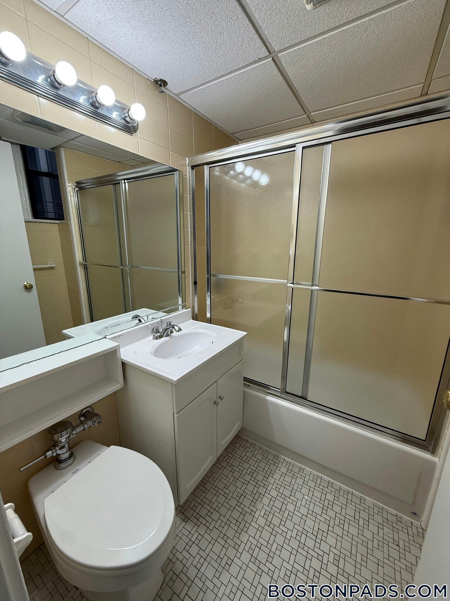 Building Photo - 62 Boylston St