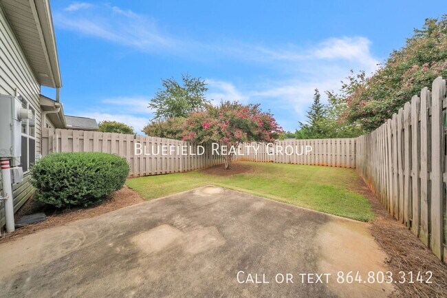 Building Photo - 562 Wesberry Cir