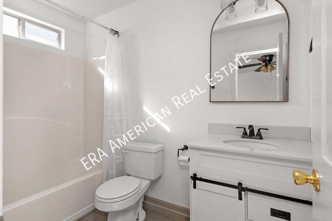 Building Photo - 1810 Pointed Leaf Ln