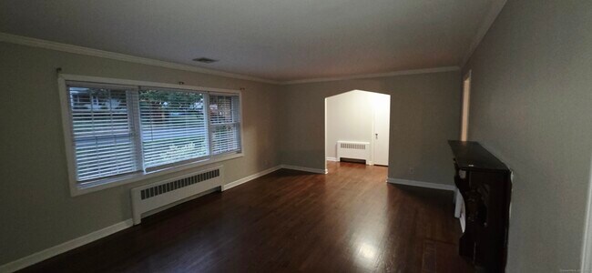 Building Photo - 150 Old Town Dr