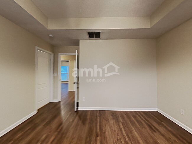 Building Photo - 1408 Dillard Heights Dr