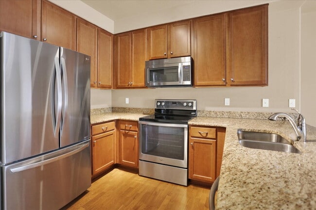 Building Photo - (11RO#401) Clocktower Condo - 1 bedroom, 1 bath.