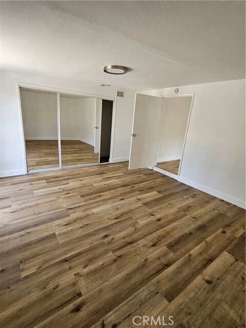 Building Photo - 439 N Rennell Ave