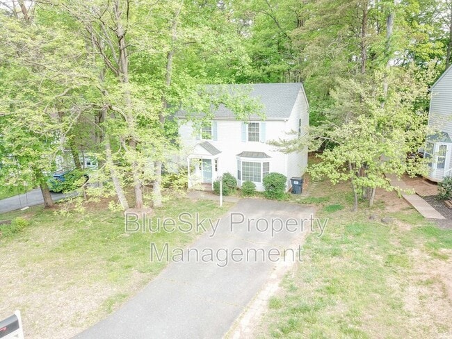 Building Photo - 2026 Heather Glen Rd