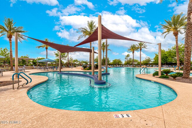 Building Photo - 26197 Vista Dr