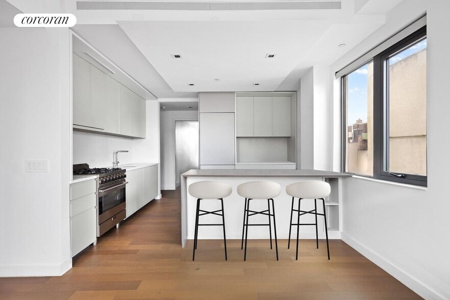 Primary Photo - 150 Rivington St